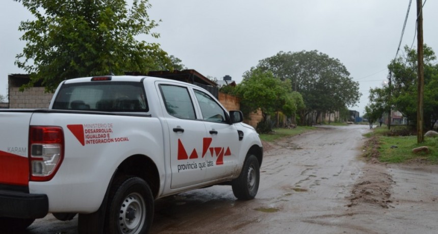 150 familias afectadas por las lluvias fueron asistidas por el gobierno provincial