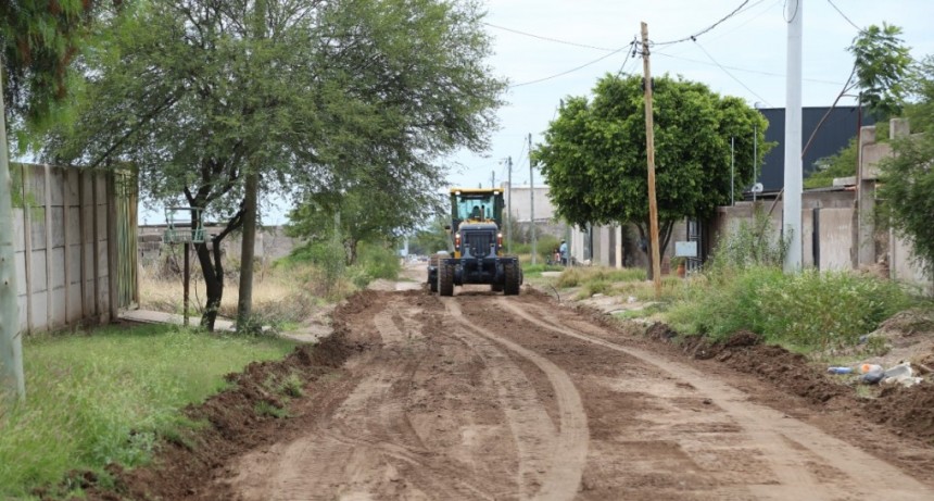 El gobierno provincial trabaja en el reacondicionamiento de calles en diferentes sectores de la ciudad 