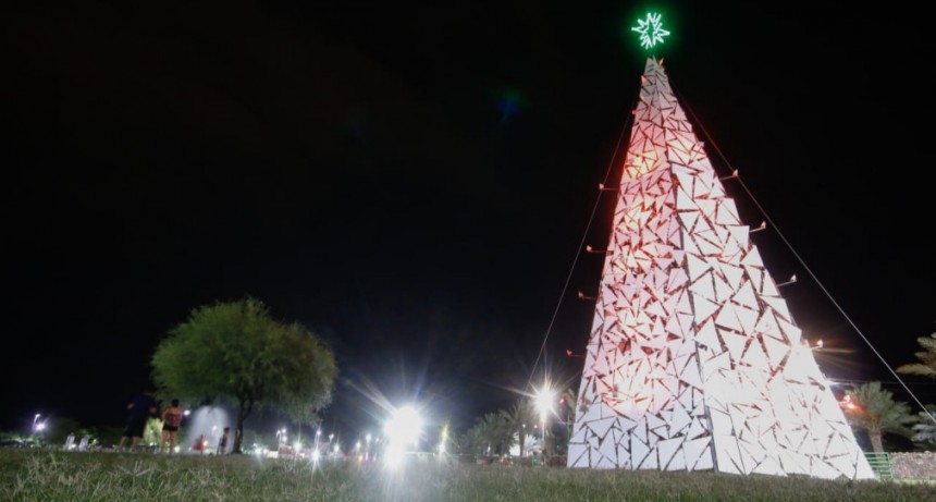 La Rioja iluminada por las festividades de Navidad y Año Nuevo 