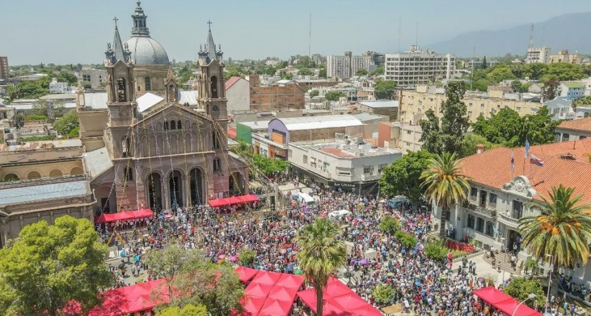  Quintela participó del Tinkunaco y dejó un mensaje de paz, esperanza y prosperidad