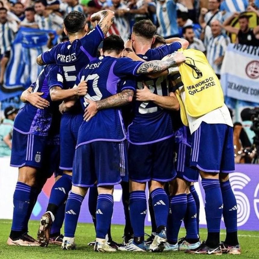 Argentina jugó bien, quedó primera en el grupo y avanza en Qatar 2022