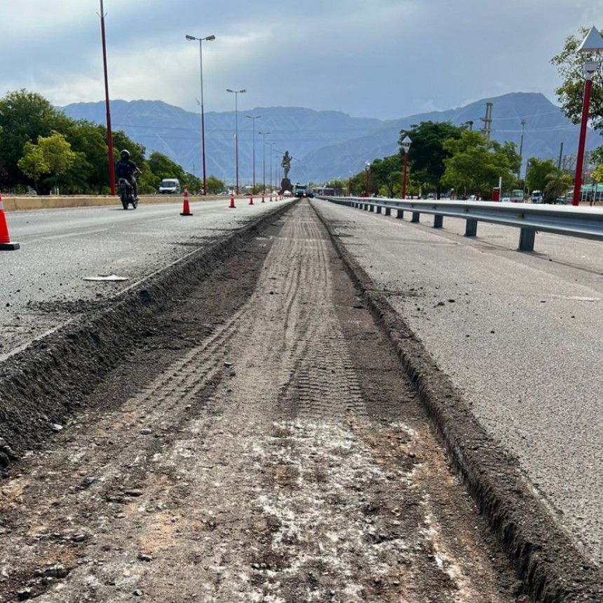 Comenzaron los trabajos del nuevo acceso a la ciudad en la rotonda del Chacho