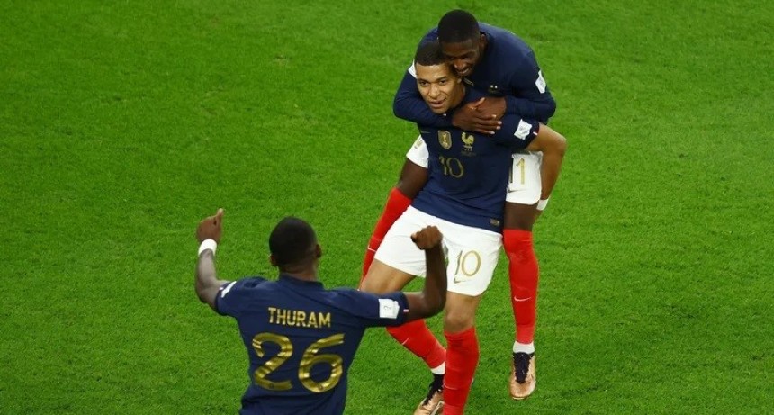 Francia superó 3-1 a Polonia y avanzó a los cuartos de final de la Copa del Mundo