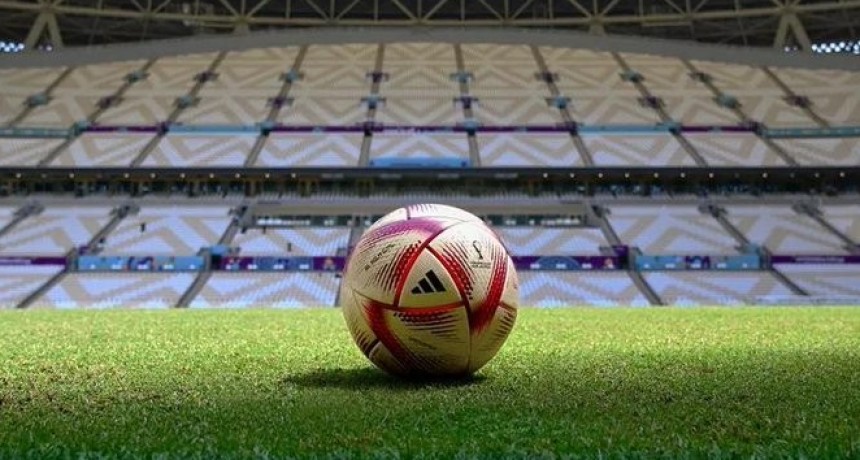 Qatar 2022: la FIFA presentó la nueva pelota para los últimos cuatro partidos