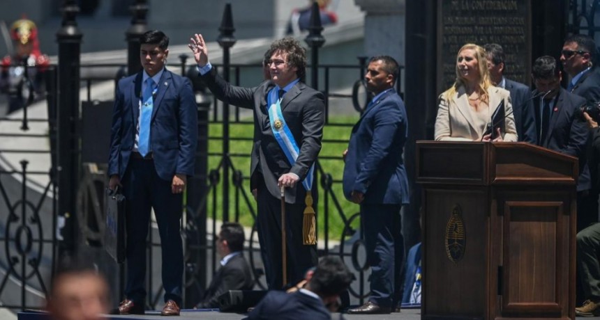 Milei asumió como presidente de la nación y prometió una reconstrucción de Argentina