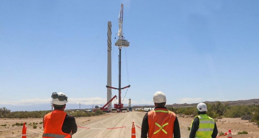 Arrancó el montaje de los nuevos aerogeneradores en el Parque Arauco