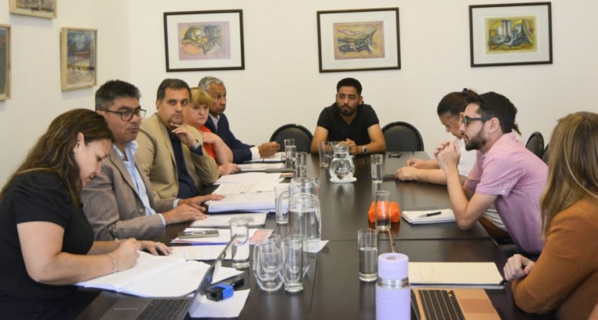 El ejecutivo municipal defendió el Proyecto de Presupuesto 2025 ante los concejales