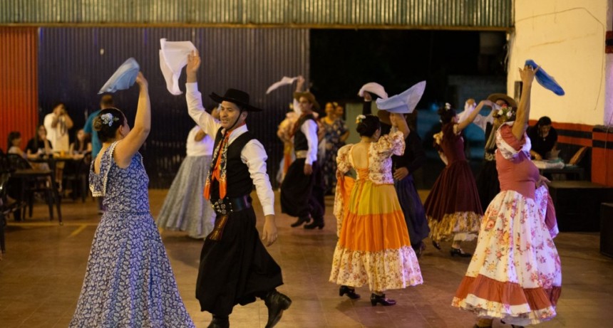 Reconocen labor cultural de Mirta Agüero de Agner