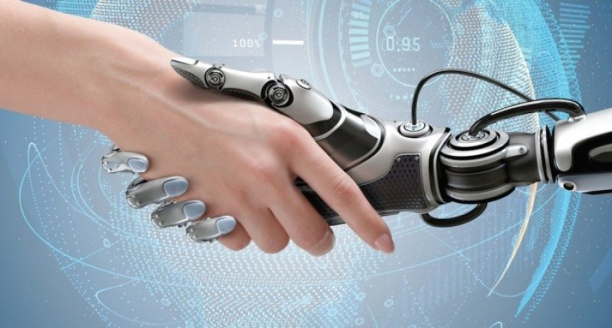 Empresas intentan encontrar el punto óptimo entre el uso de la inteligencia artificial y el recurso humano